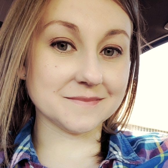 Meet your Posher, Tina - Picture 1 of 1